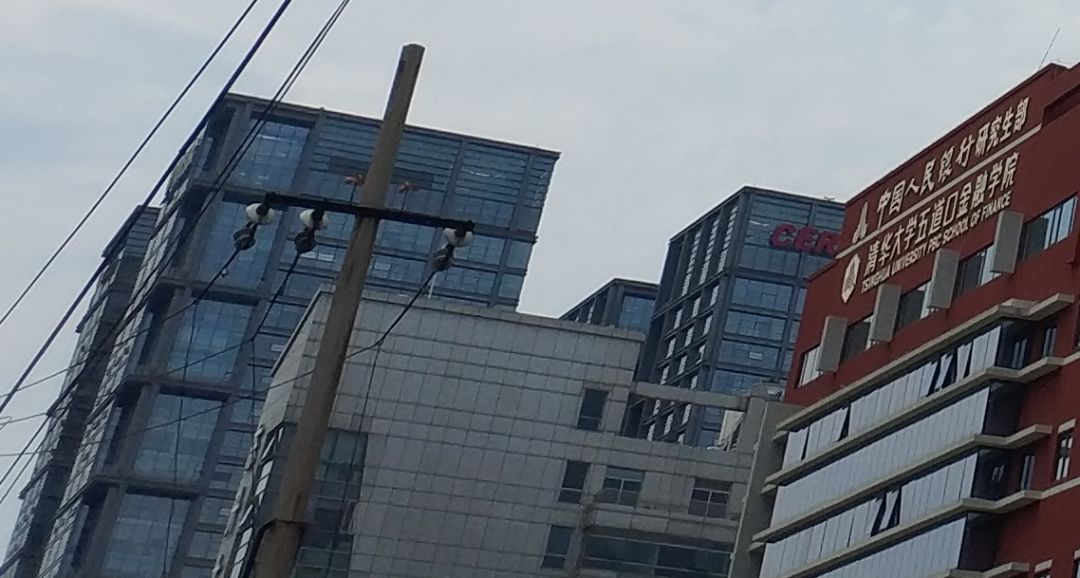 不要“一眼望到头”的人生，去做互联网，所以我们错了吗？
