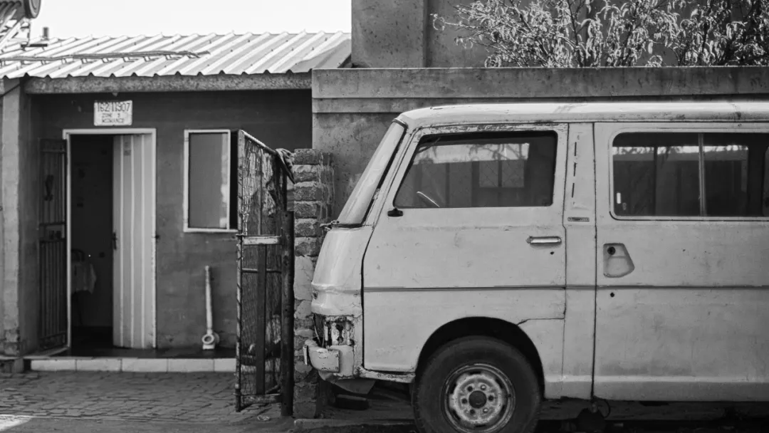 货拉拉女生跳车:致命的“节省”